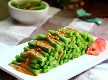 胃腸蠕動涼菜麻醬拌豇豆角